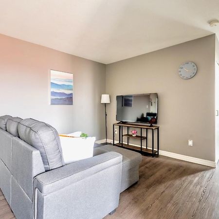 Newly Renovated 2Br Unit In Glenview West Daire Hamilton Dış mekan fotoğraf
