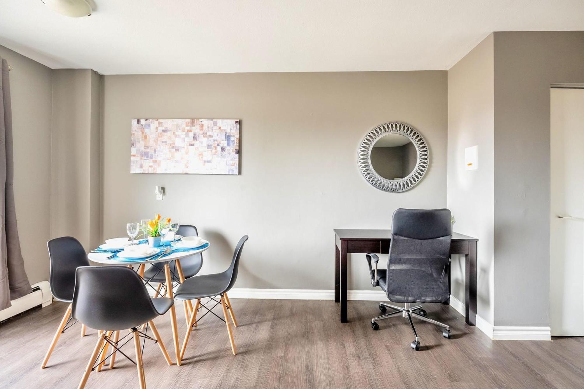 Newly Renovated 2Br Unit In Glenview West Daire Hamilton Dış mekan fotoğraf
